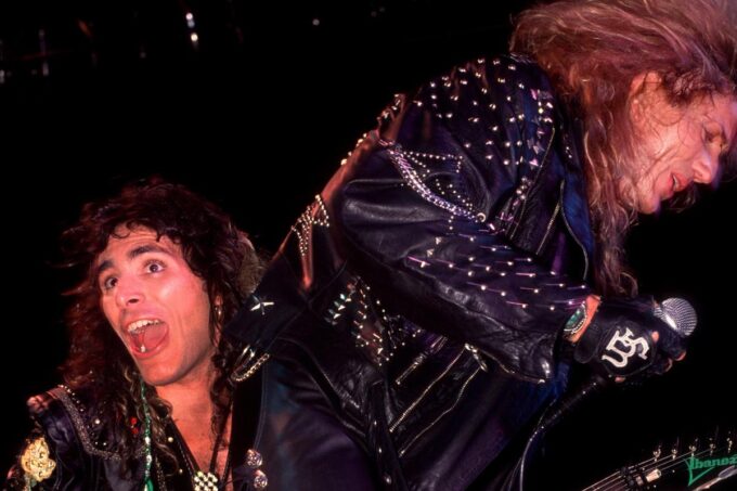 Steve Vai Praises Coverdale and Reflects on Final Whitesnake Show