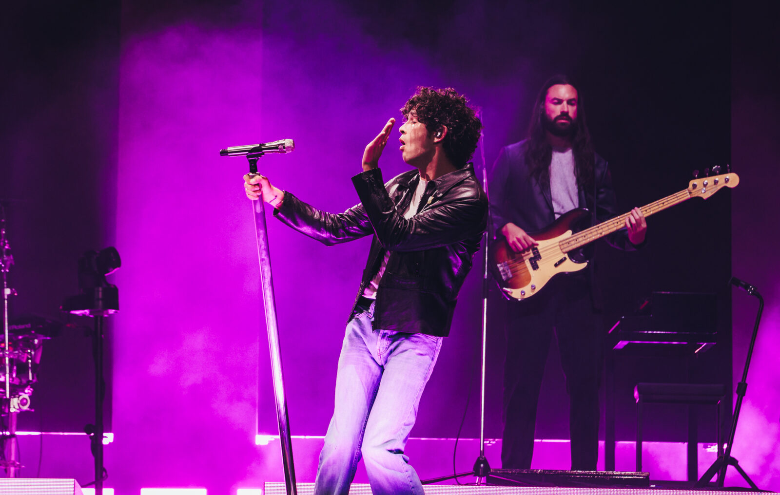 Watch The 1975's Matty Healy cover James Taylor with Tiny Habits
