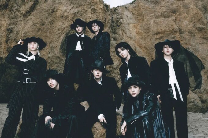 Will Stray Kids Pass Taylor Swift for No. 1 Album With 'Do It'?