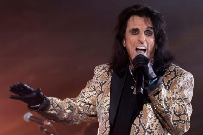 Alice Cooper Unveils Dates for 2026 U.S. and European Tour