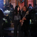 Cher Performs 'DJ Play a Christmas Song' & 'Run Rudolph Run'