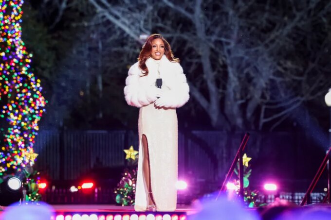 Country Christmas Songs: 20 New Holiday Highlights