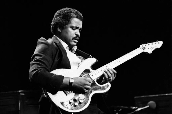 Legendary Guitarist & Session Musician Dies at 84