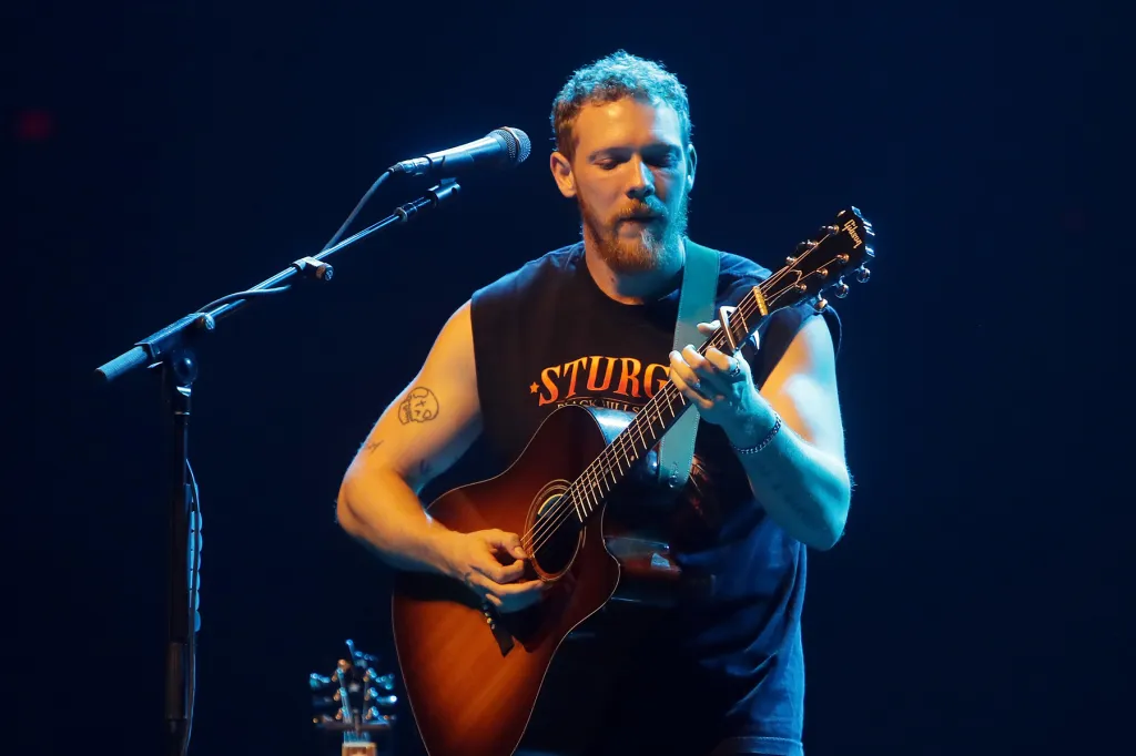 Matt Maeson Reigns on Alternative Airplay With 'Downstairs'