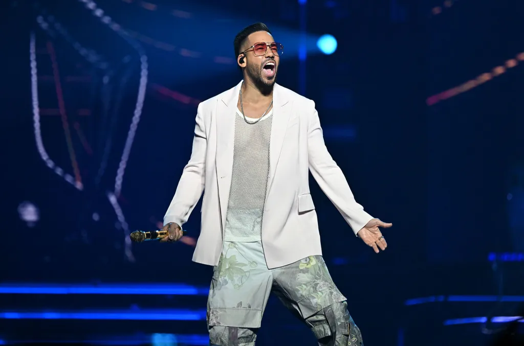 Romeo Santos Extends Record-Breaking 23rd No. 1 on Latin Airplay Chart