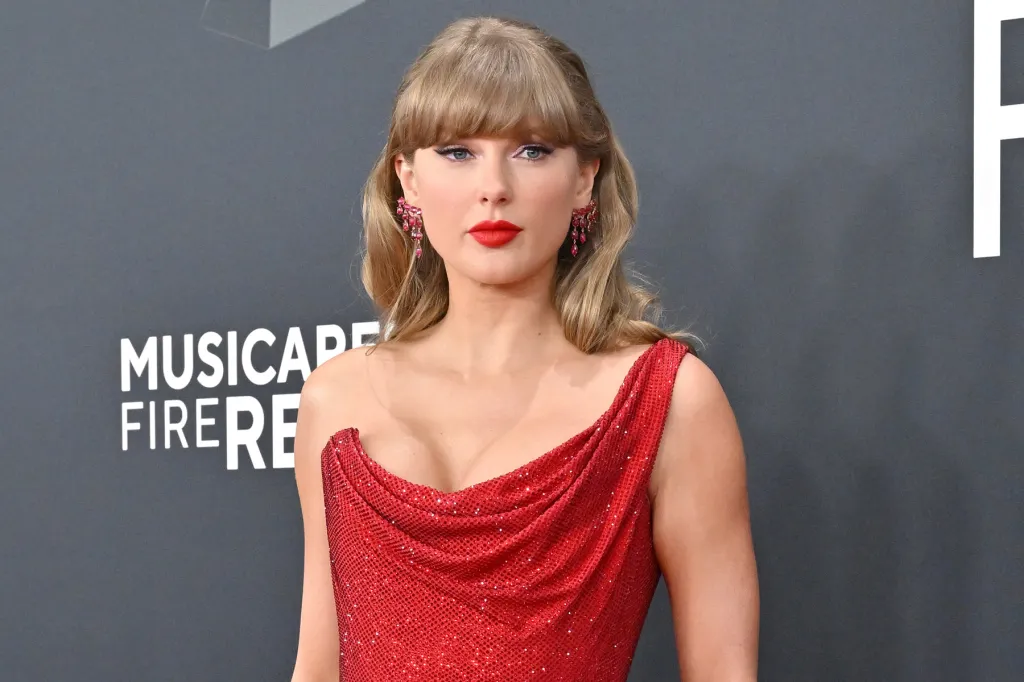 Taylor Swift Donates $1 Million to Help Hungry Families During Holidays