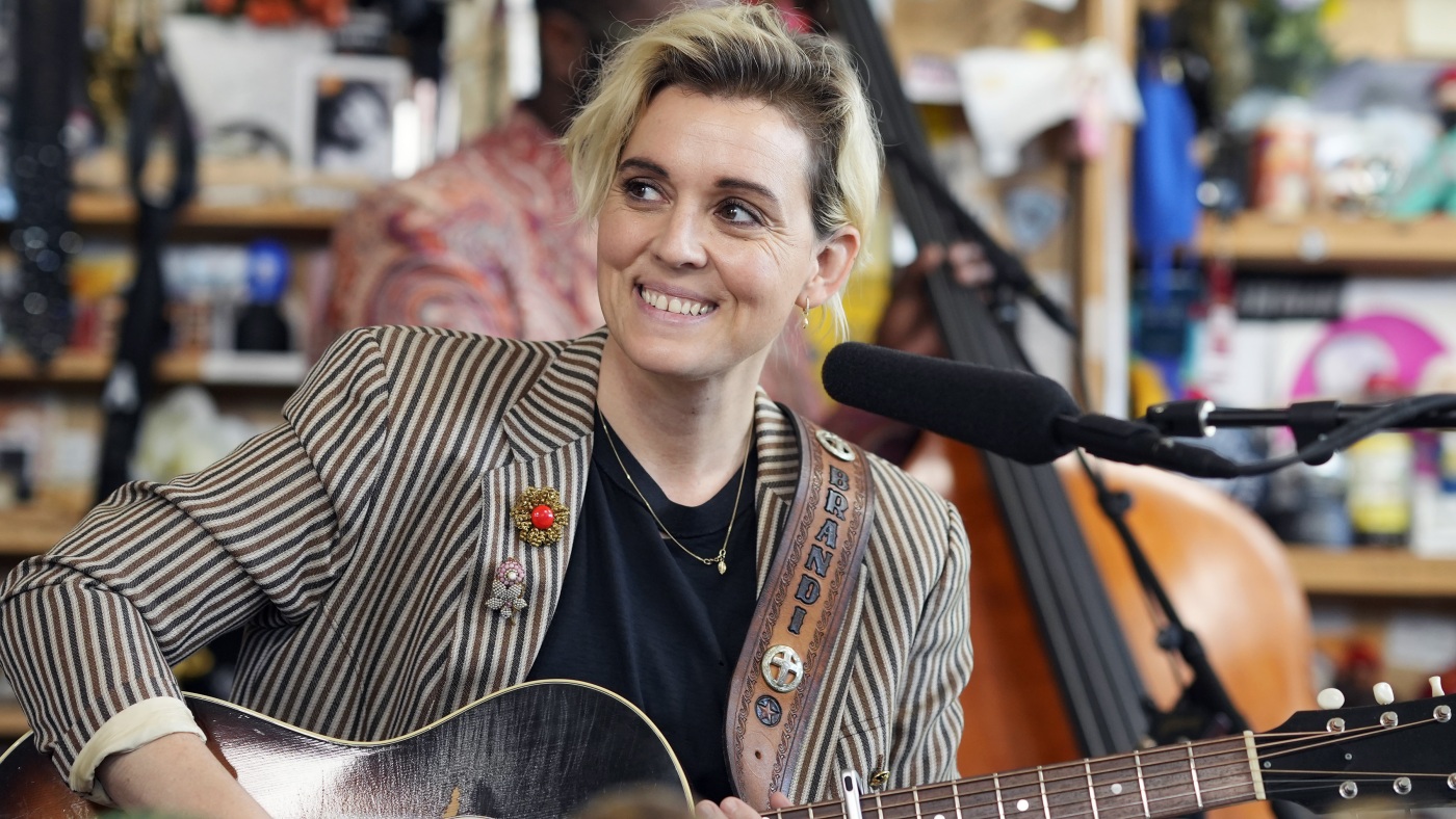 Tiny Desk Concert : NPR