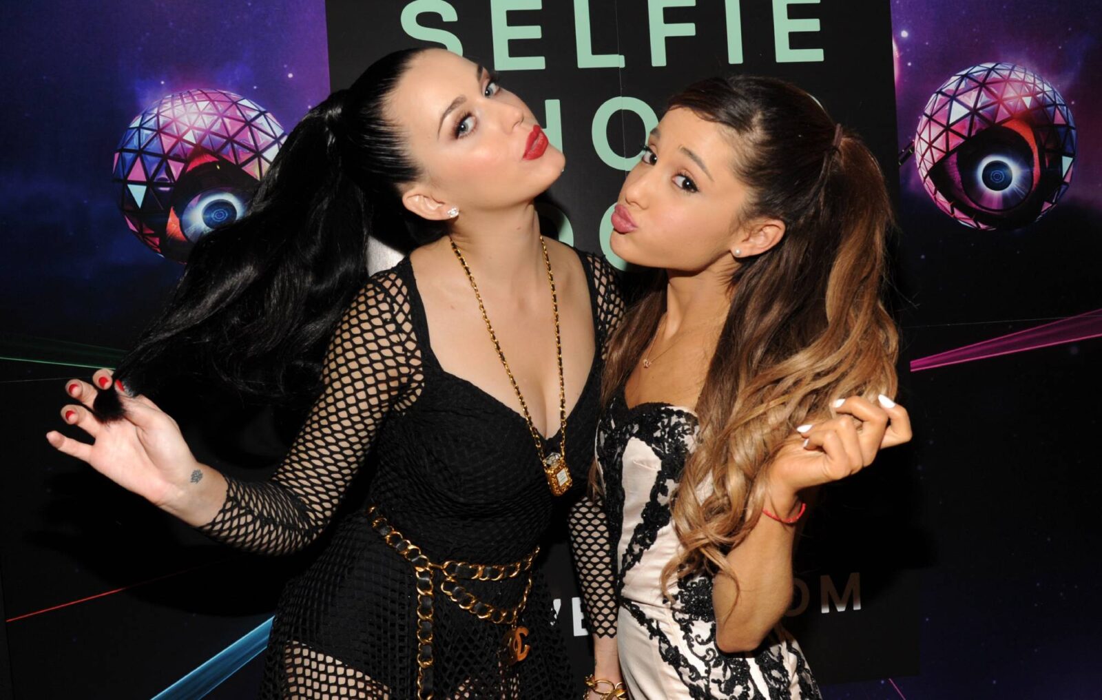 Watch Ariana Grande impersonate Katy Perry on her space flight on 'SNL'