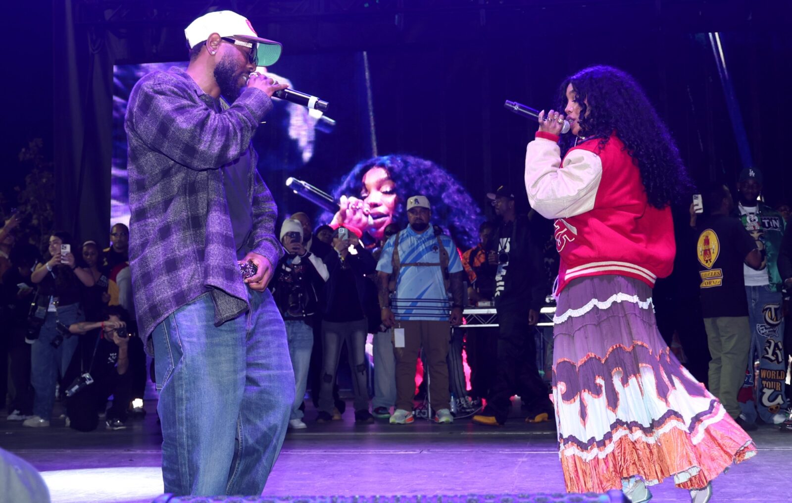 Watch Kendrick Lamar join SZA for surprise reunion at TDE Christmas concert