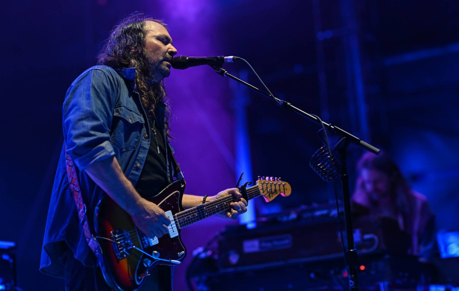 Watch Kurt Vile join The War On Drugs for cover of R.E.M.'s 'Country Feedback'