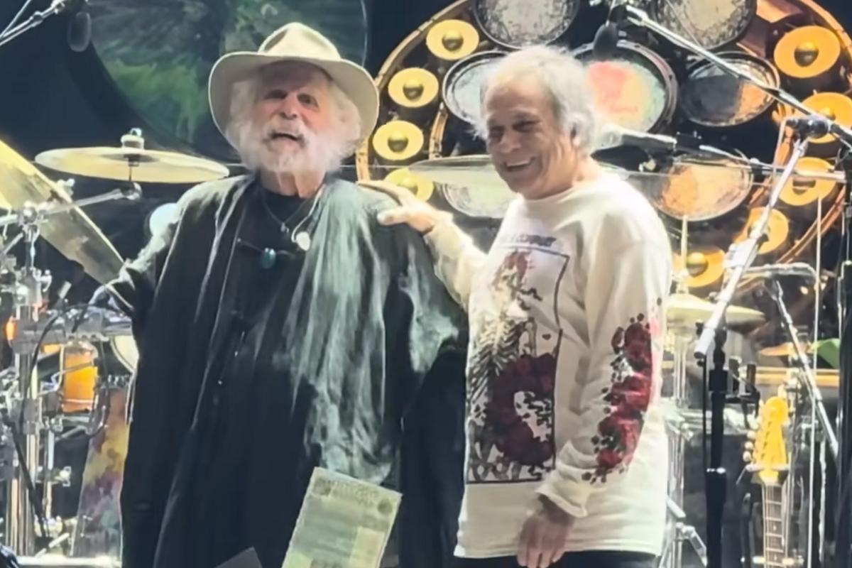 Bob Weir's Last Concert Was a Joyous Celebration of Grateful Dead