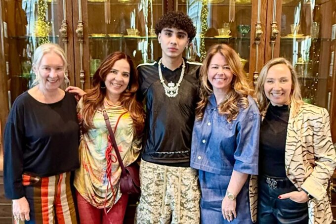 DannyLux Signs Publishing Deal With Universal Music Publishing Group