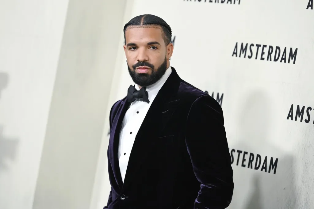 Drake Calls Out 'People Who Look Up to' Him As 'Iceman' Wait Continues