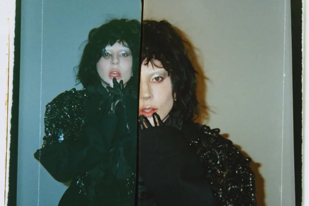 Lady Gaga Paused Sydney Show After Dancer Fell Off Stage