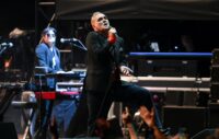 Morrissey plays The Smiths' 'Paint A Vulgar Picture' for first time in 29 years