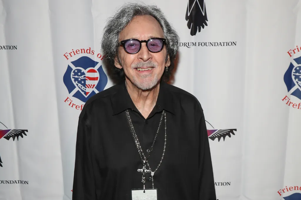 Peter Criss Disputes Gene Simmons' Story