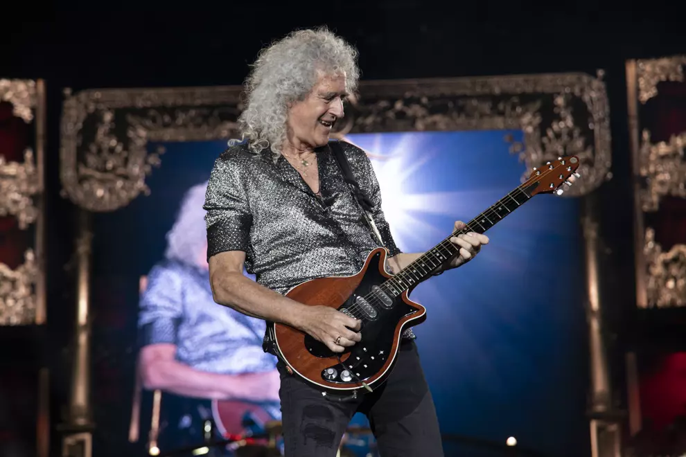 Queen To Release Unheard 1974 Christmas Song