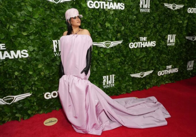 Rihanna Earns Eighth RIAA Diamond Certification on 'ANTI' Anniversary