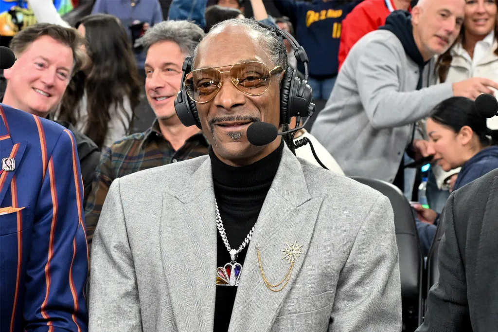Snoop Dogg Makes NBA Broadcasting Debut With Warriors-Clippers Game