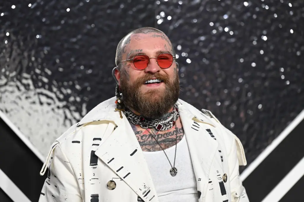 Teddy Swims & Luke Combs to Headline EA Sports' Madden Bowl 2026