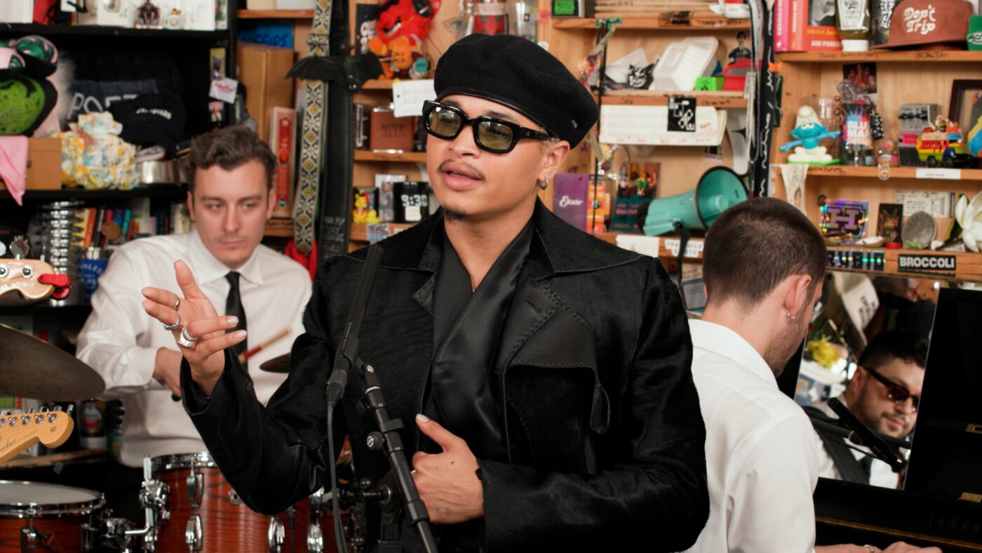 Tiny Desk Concert : NPR