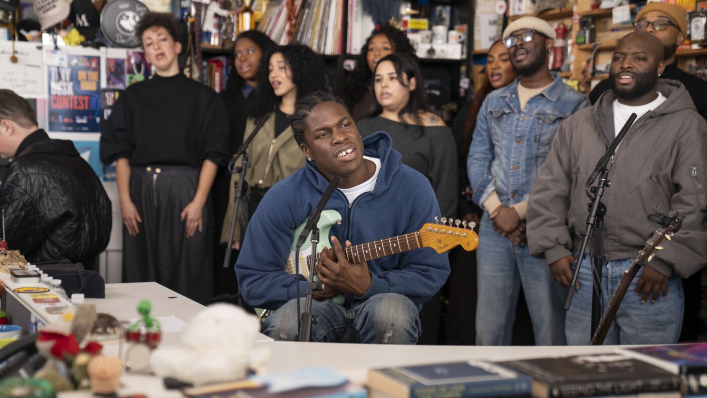 Tiny Desk Concert : NPR