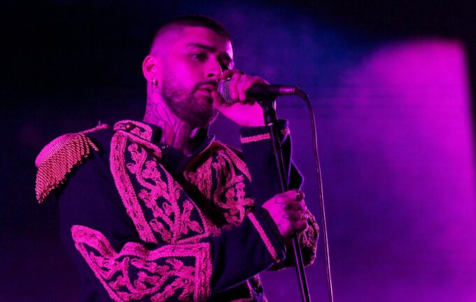 Watch ZAYN debut new single 'Die For Me' at Las Vegas residency