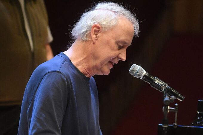 What To Expect From Bruce Hornsby's 2026 Concert Tour