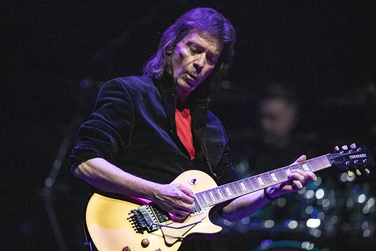 What to Expect From Steve Hackett's Upcoming World Tour