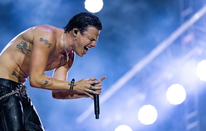 48 hours before, he wasn't gonna be the singer of that song