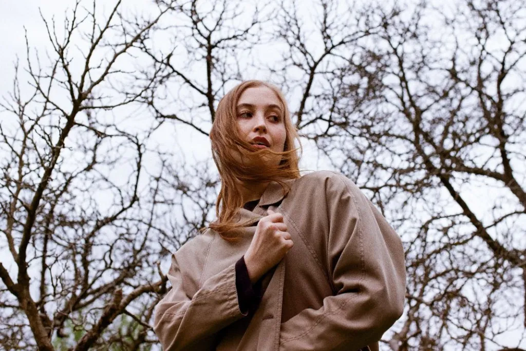 Ahead of U.S. Concerts, Hatchie Rides on With ‘Carousel’