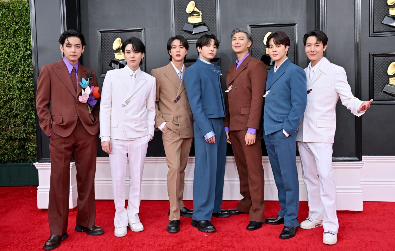 BTS announce 'THE COMEBACK LIVE