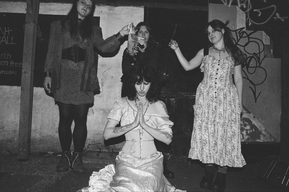 Bela Spit: sings/sobs - Album Review & Interview