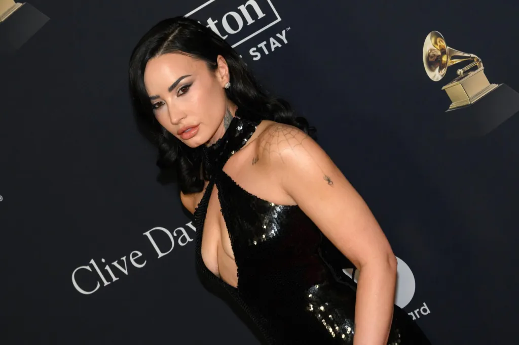 Demi Lovato Cancels Shows on Upcoming Tour to 'Protect My Health'