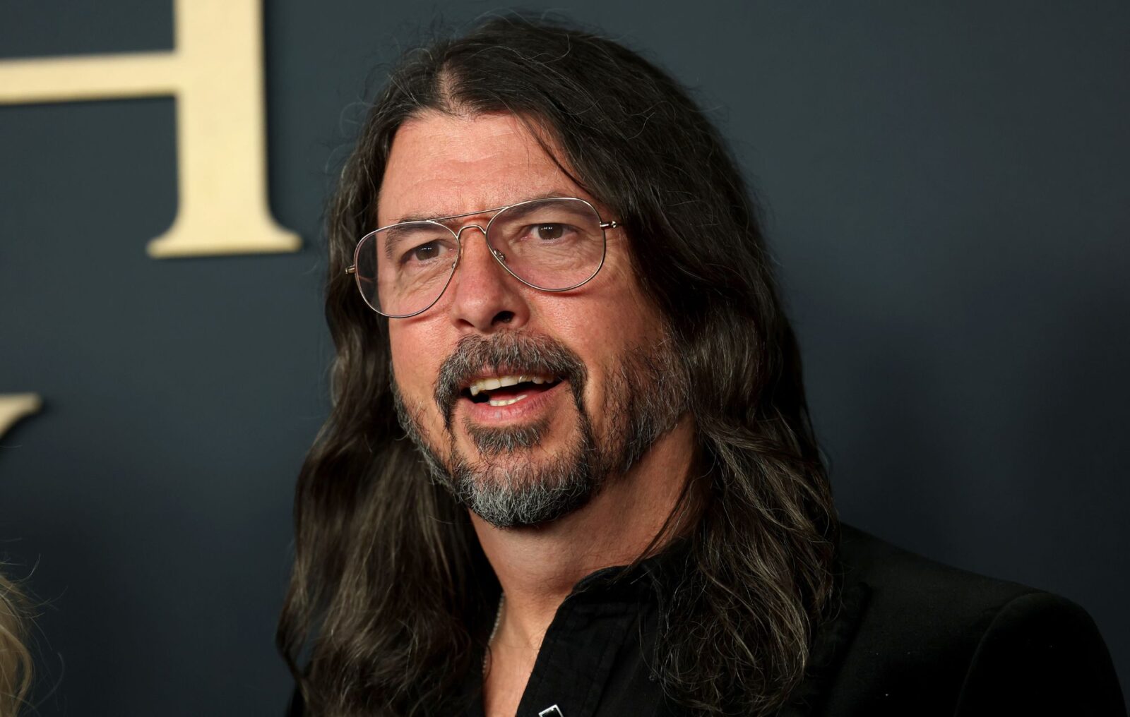 Fans call for Foo Fighters Super Bowl halftime show after Dave Grohl goes viral for appearing at game