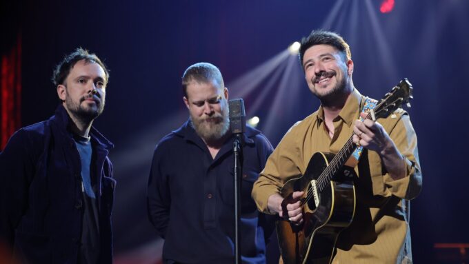 Mumford & Sons release new album 'Prizefighter' : NPR