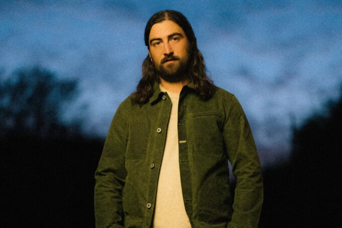 Noah Kahan 'The Great Divide' Tops Hot Rock & Alternative Songs Chart