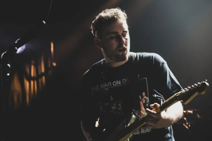 Sam Fender & Olivia Dean's 'Rein Me In' No. 1 on U.K. Singles Chart