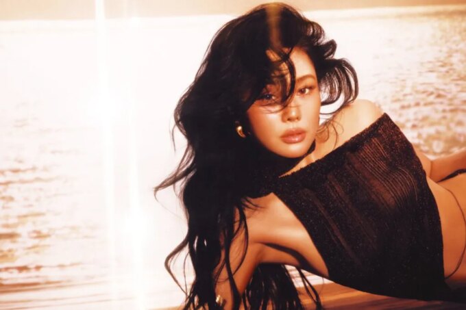 TIA RAY Returns With Genre-Bending English Album 'NEW DAY'