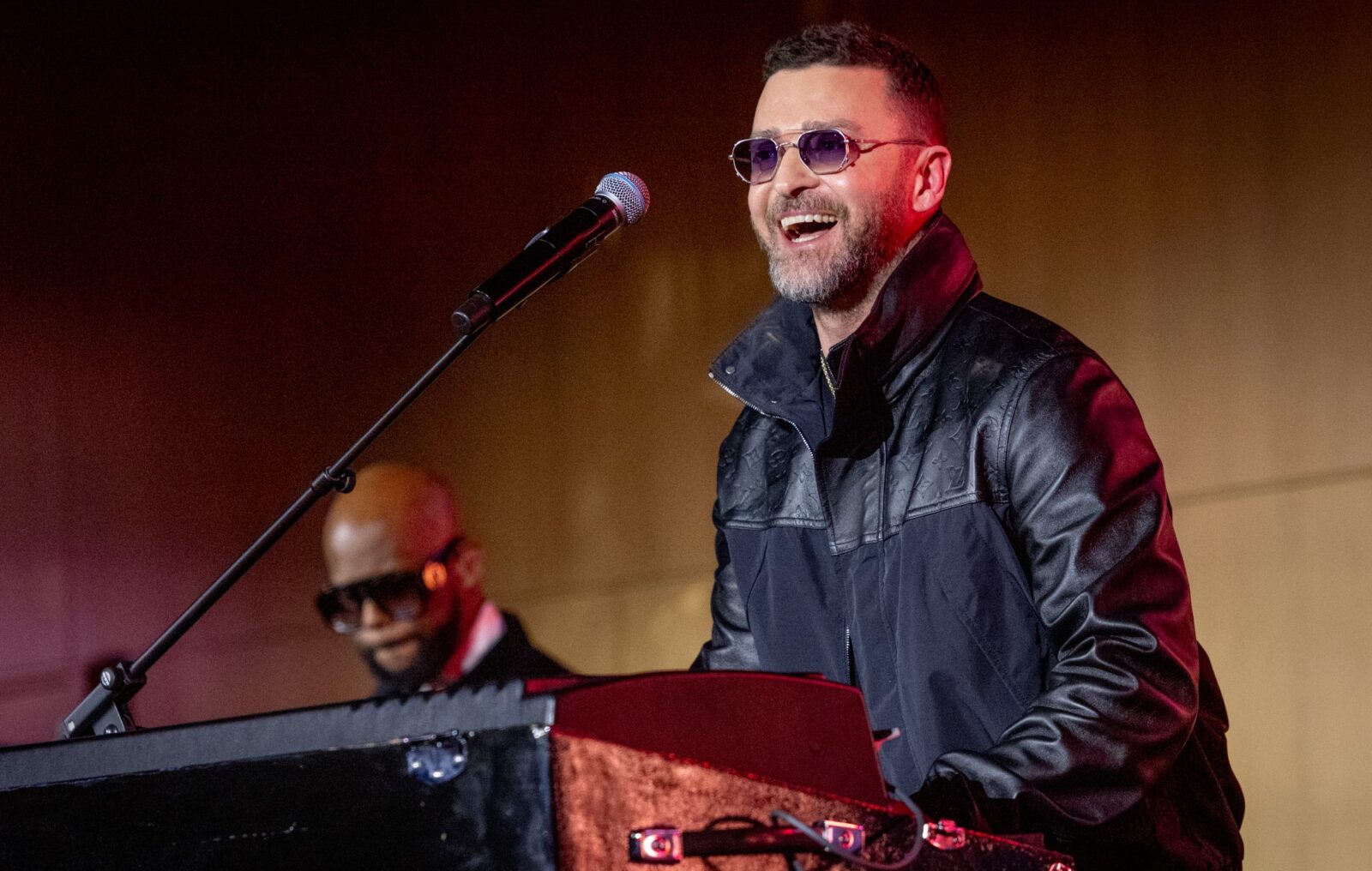 Watch Justin Timberlake return to the stage for first performance since sharing Lyme Disease diagnosis