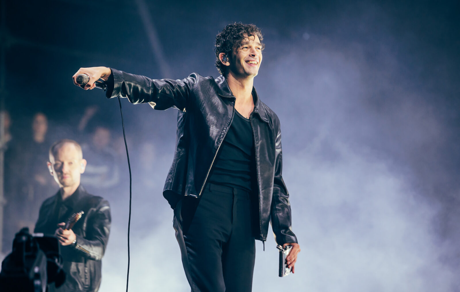 Watch The 1975's Matty Healy surprise fans with The La's cover and Lewis Capaldi guest spot at charity acoustic gig