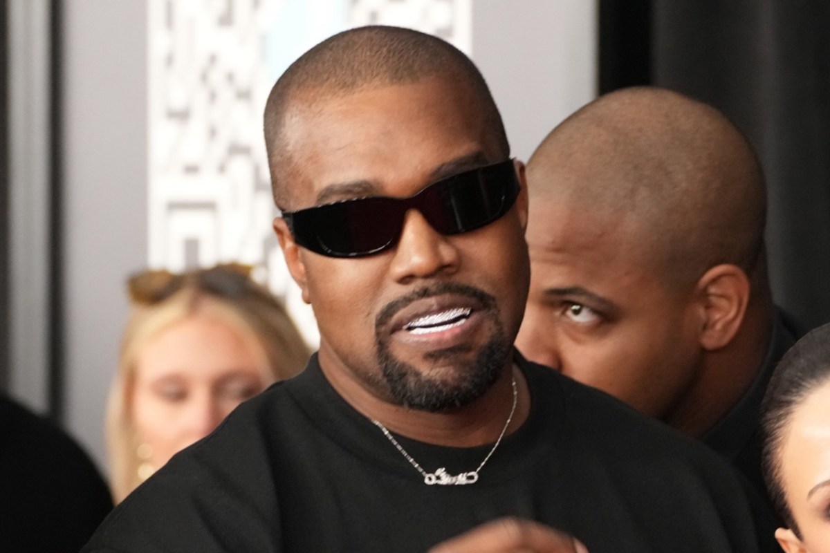 Ye Takes Out Ad to Apologize for His Anti-Semitic Actions