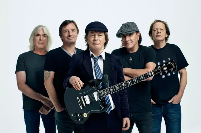 AC/DC's Stevie Young Hospitalised Ahead Of Buenos Aires Shows
