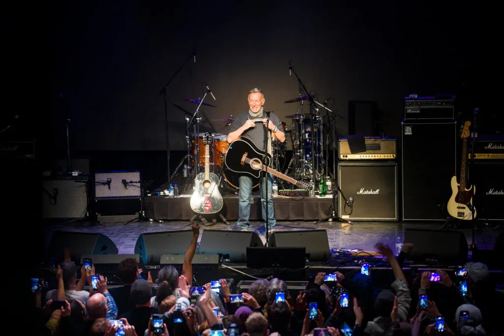 Bruce Springsteen Lends 'Born in the U.S.A.' To Birthright Citizenship Clip
