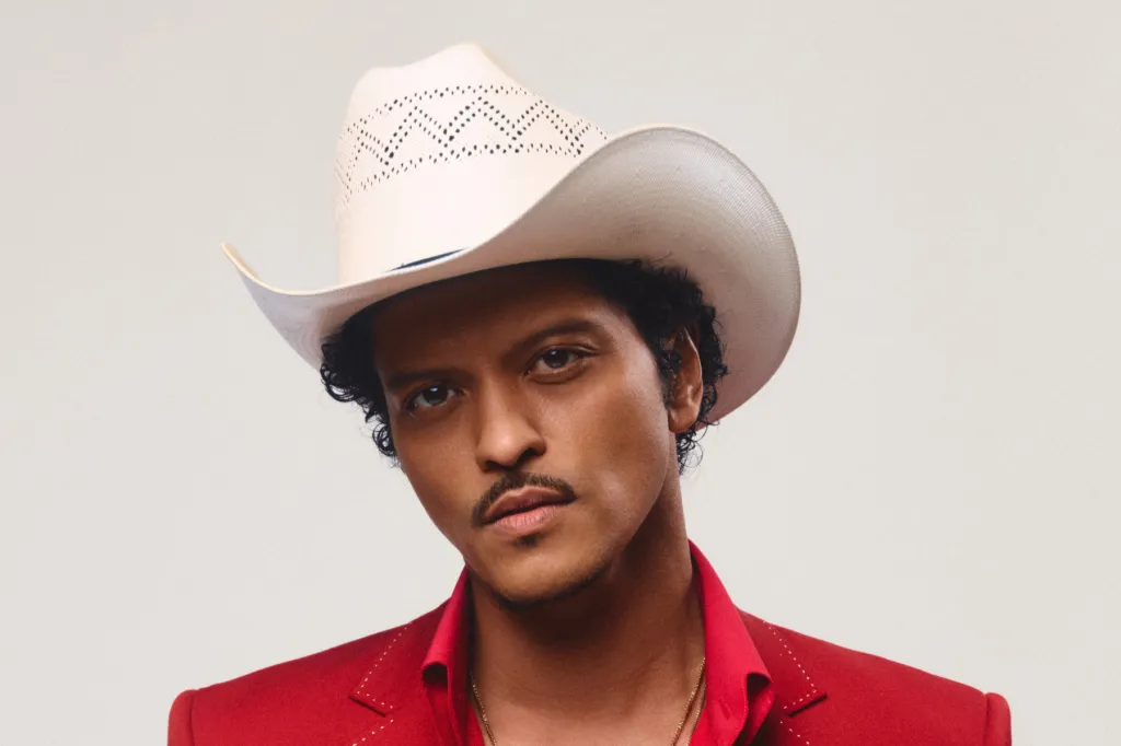 Bruno Mars Debuts Atop Streaming Songs Chart With 'Risk It All'