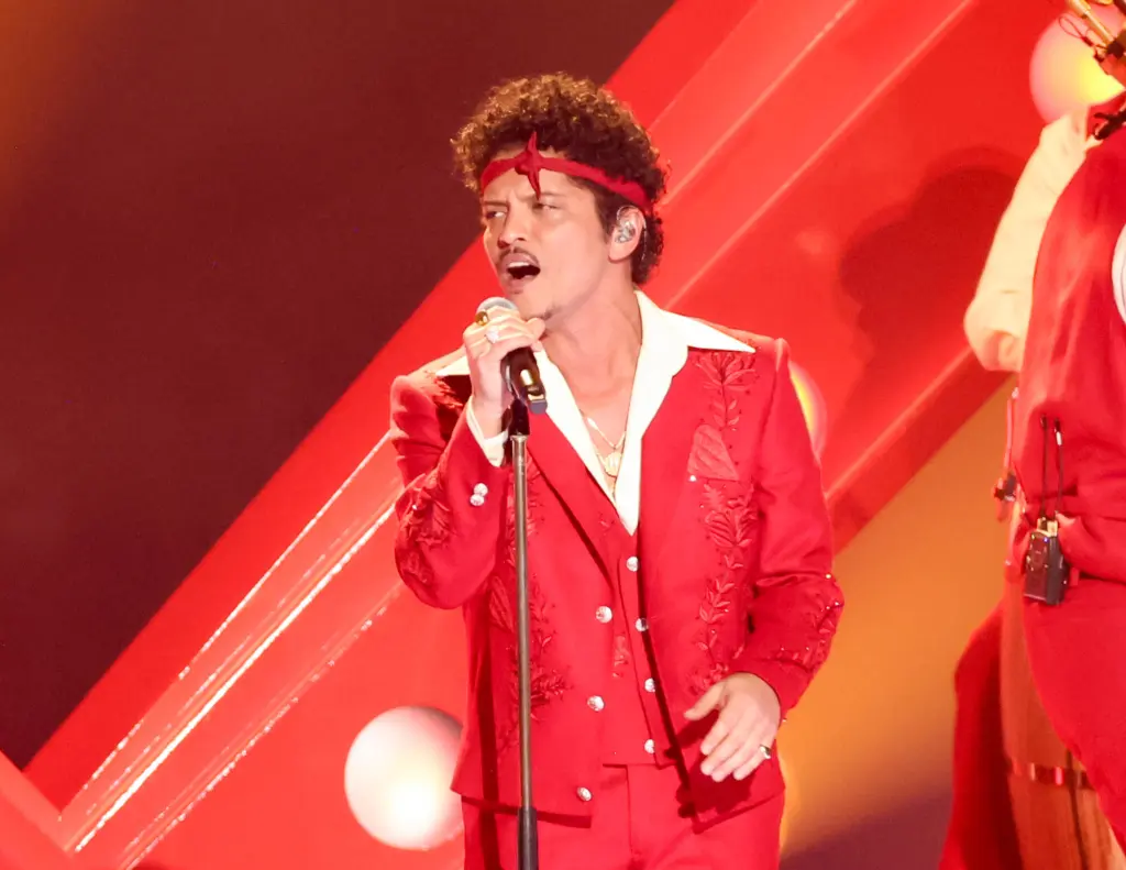 Bruno Mars 'Risk It All' Lyrics