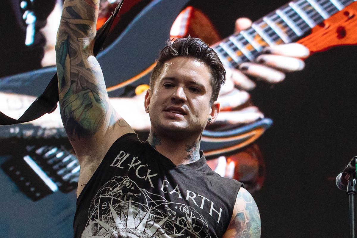 Ex-Escape the Fate Guitarist Speaks Out on Firing + Allegations