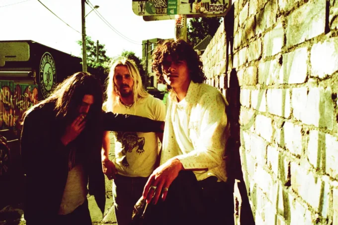 HEADSEND Sign With EMI/Universal Music Australia, Announce Debut EP & Headline Tour Dates