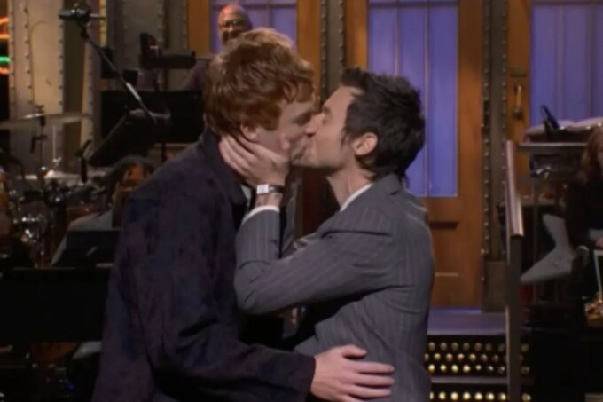 Harry Styles Talks Queerbaiting, Kisses Ben Marshallon ‘SNL’