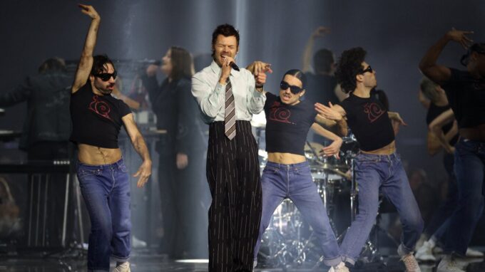 Harry Styles’ new album is a massive chart success : NPR